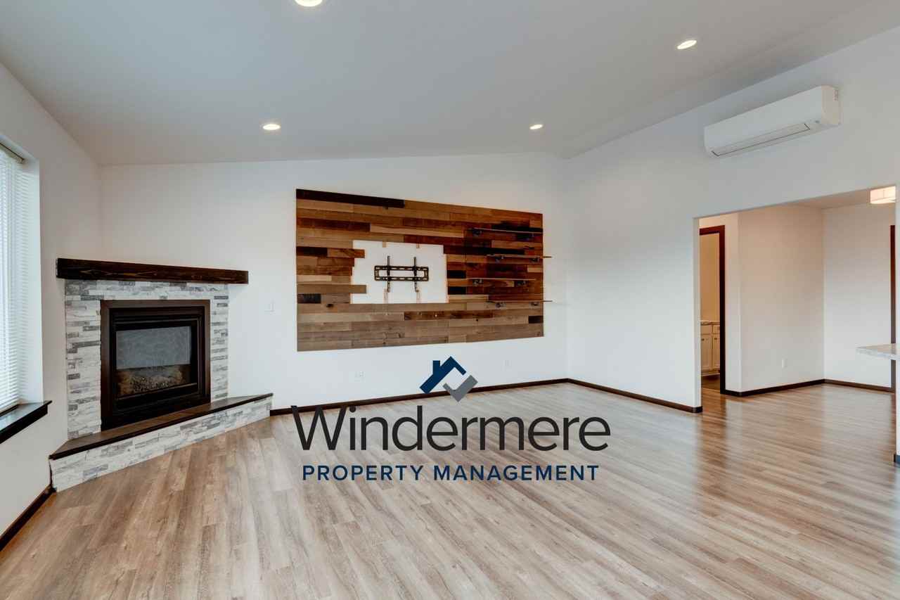 737 El Gato St - Photo 3 of 28