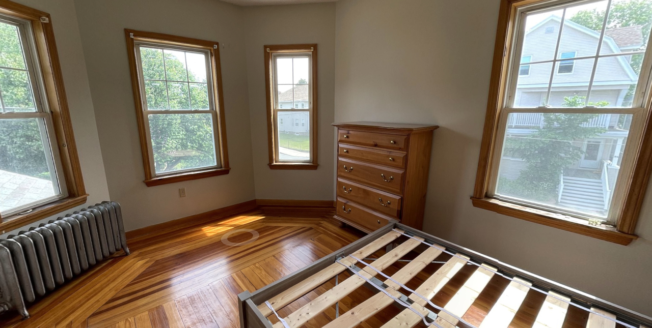 17 Princeton St - Photo 2 of 9