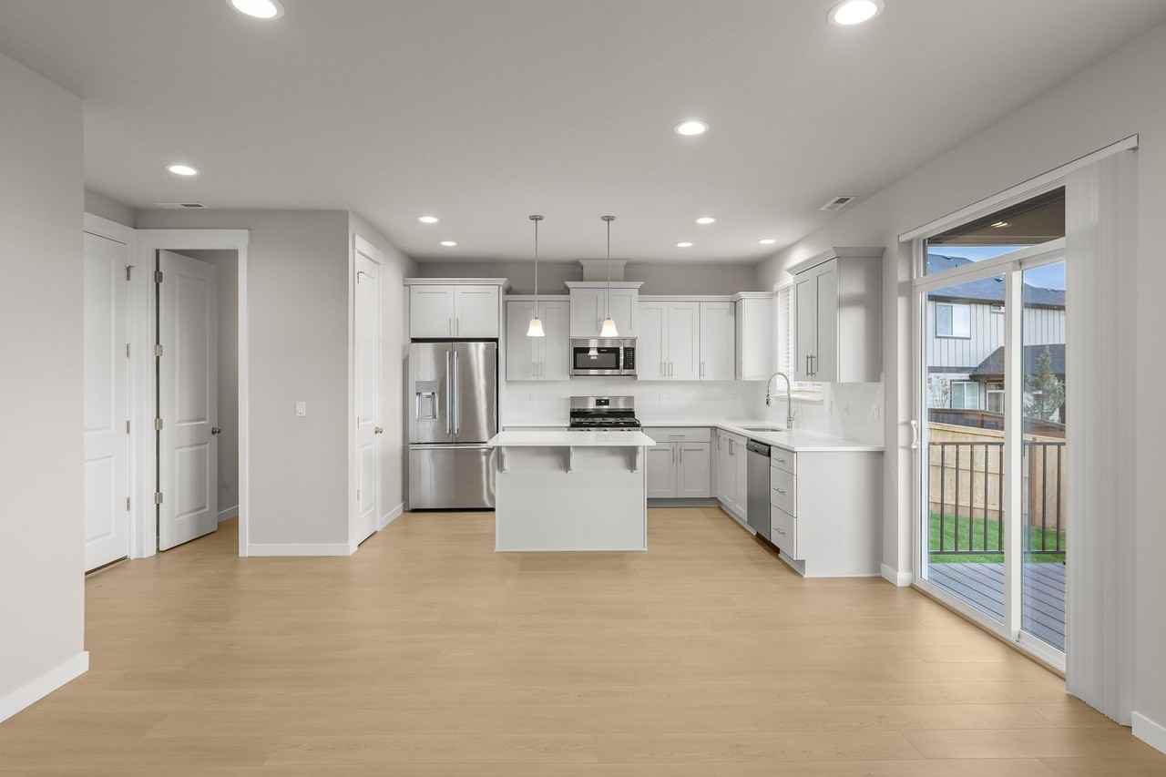 16690 Se Smith Rock St - Photo 5 of 26