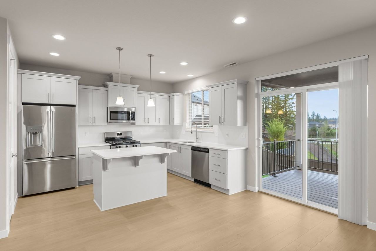 16690 Se Smith Rock St - Photo 6 of 26