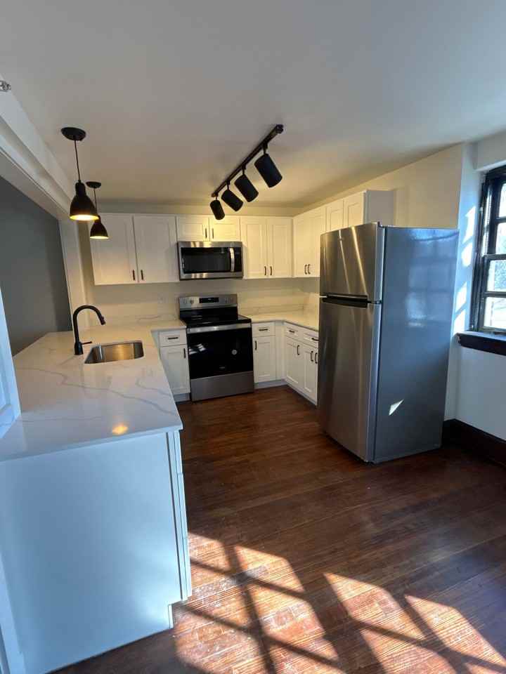 Stewart,SE,825 - Photo 3 of 17