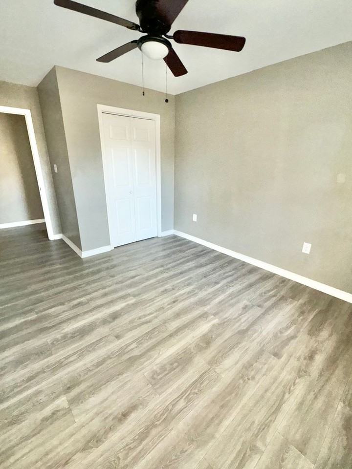 901 Cloud St - Photo 7 of 18