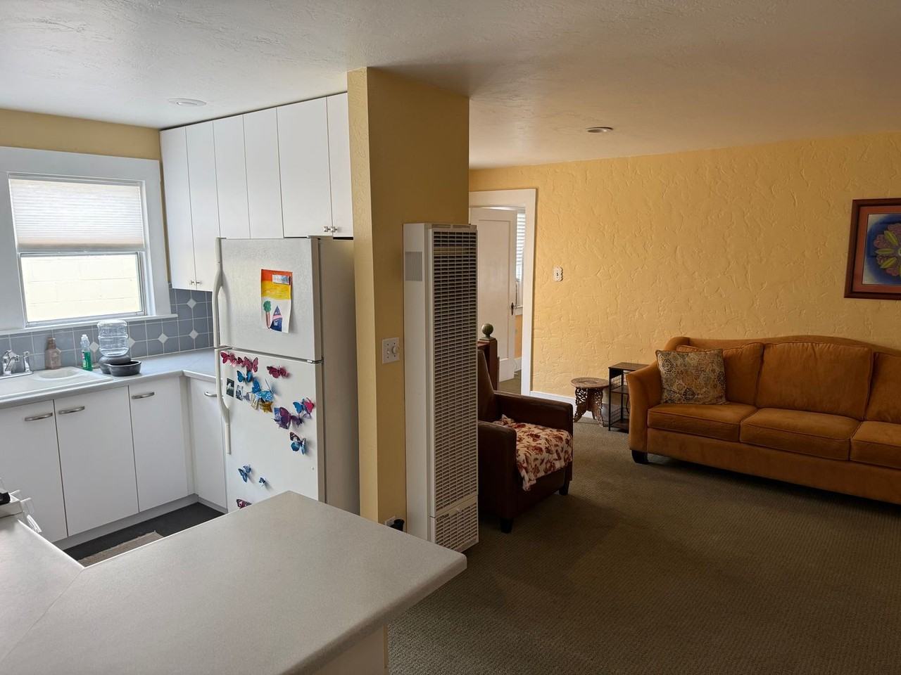 220 E Acme St - Photo 2 of 10
