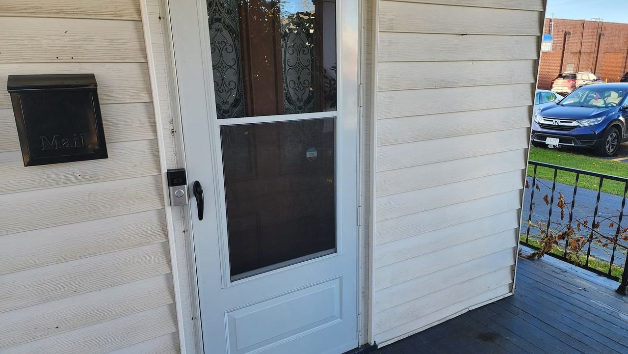 114 S 6th St - Photo 2 of 22