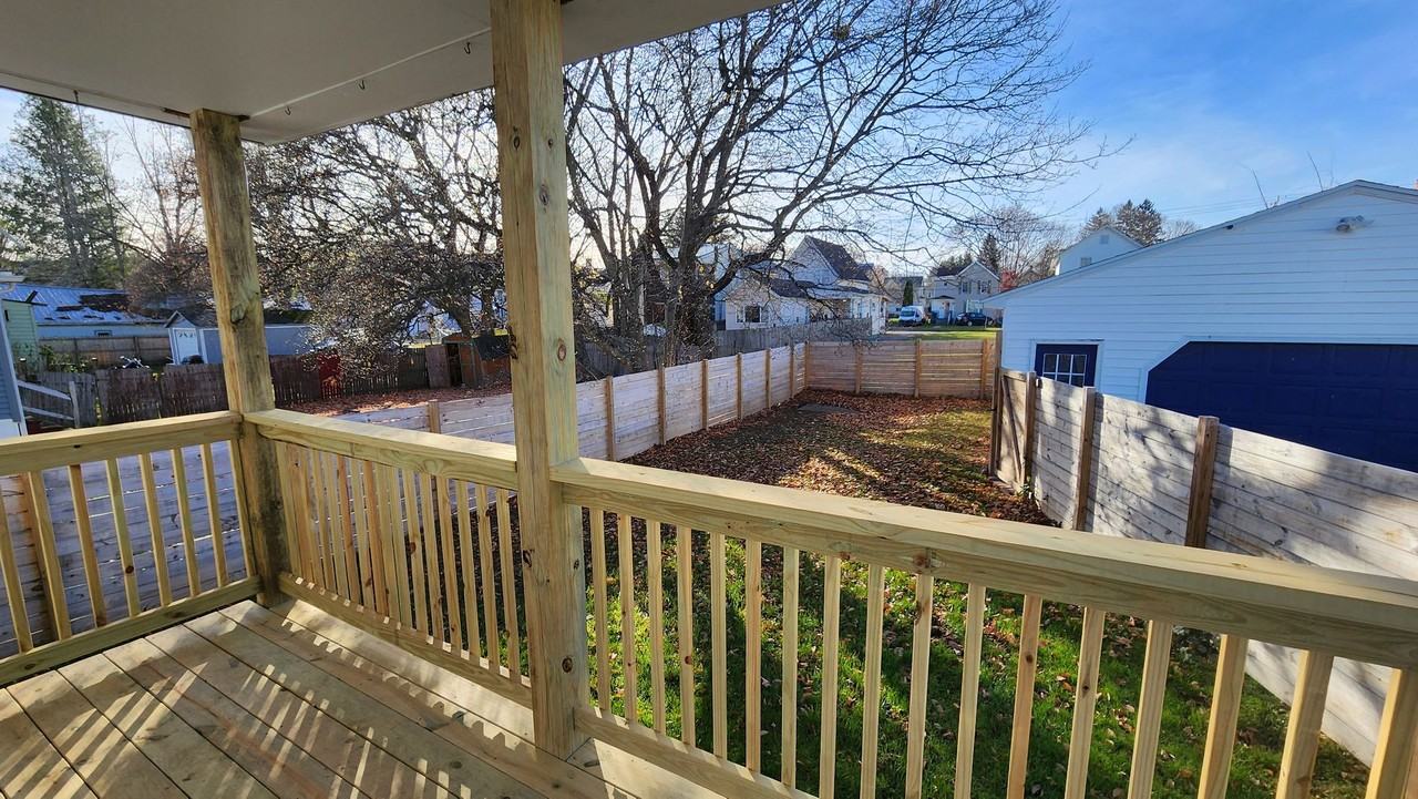 114 S 6th St - Photo 3 of 22