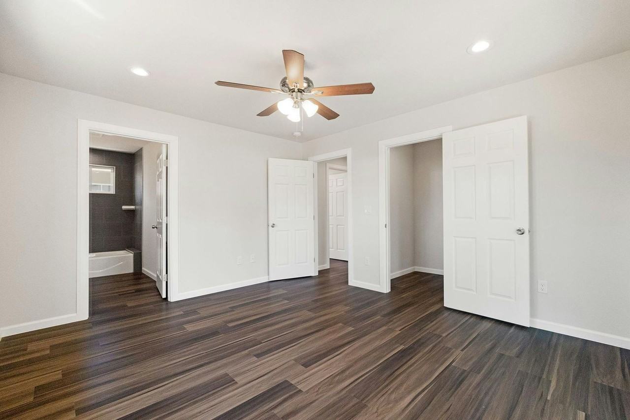 1424 Sleepy Hollow Ln - Photo 5 of 50