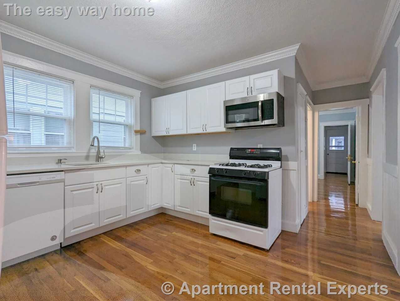 4 Edgar Ct #2 - Photo 2 of 22
