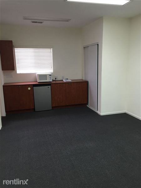 8548 Tampa Ave - Photo 3 of 4