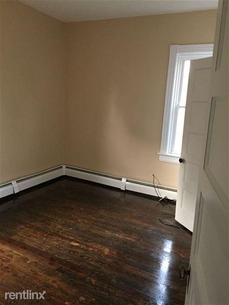 Newbury st - Photo 2 of 5