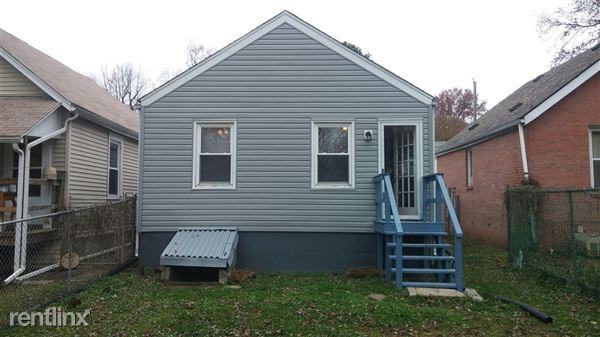 1012 Dixon Ave - Photo 2 of 10