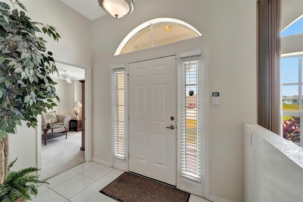 131 White Marsh Ln - Photo 4 of 50