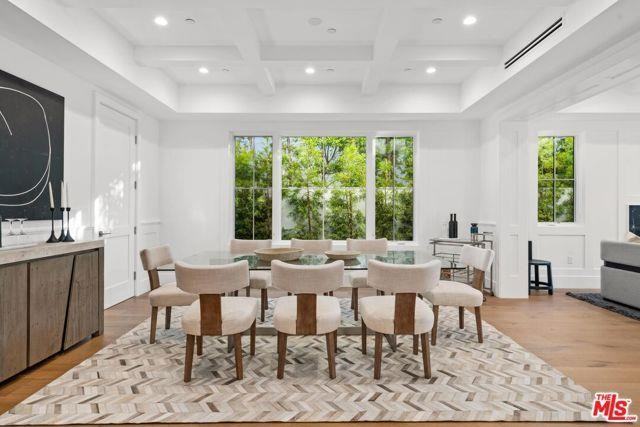 810 San Vicente Blvd - Photo 3 of 8