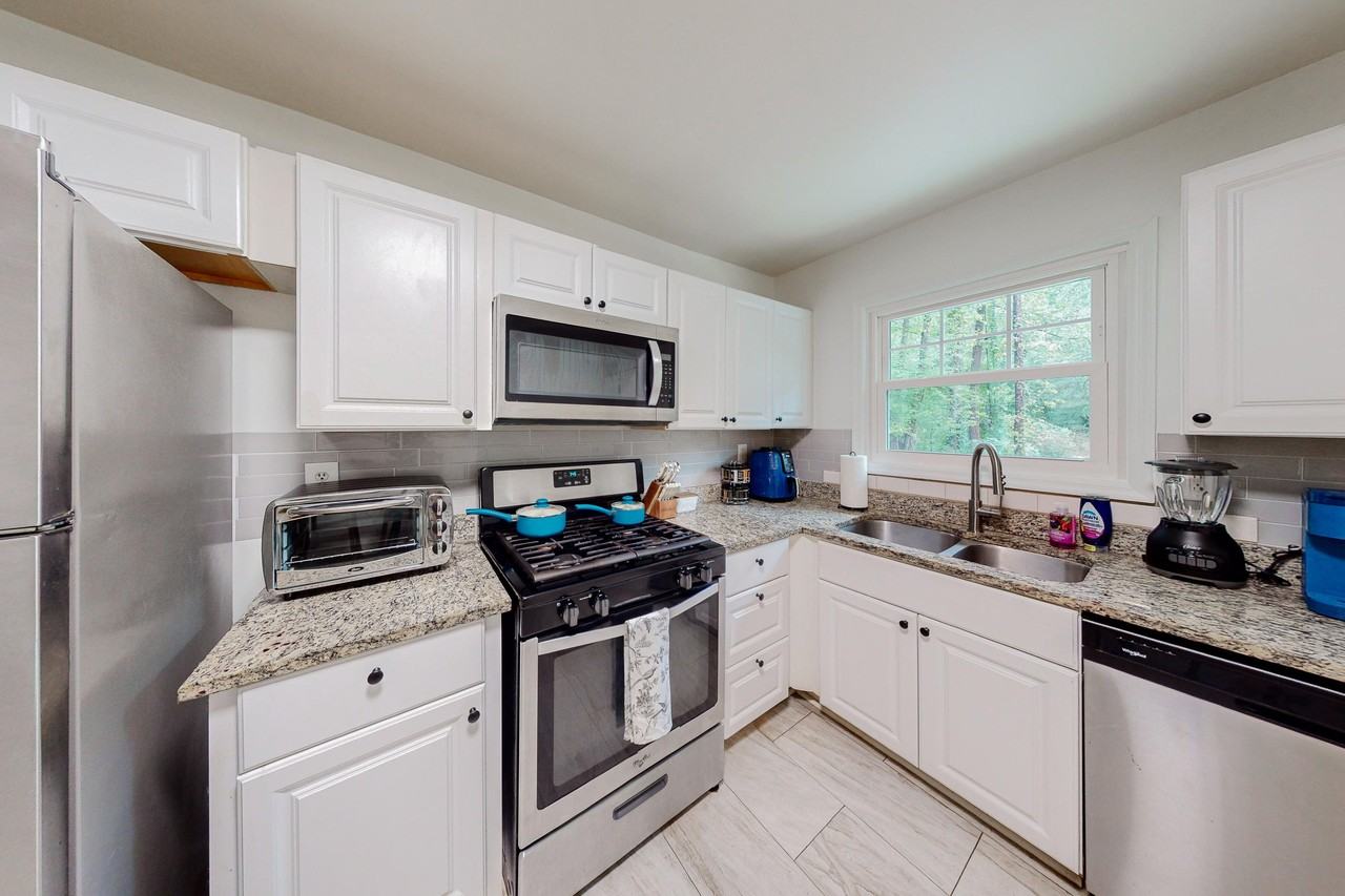 Willivee Dr - Photo 6 of 11