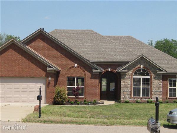 1318 Walker Pkwy - Photo 2 of 9