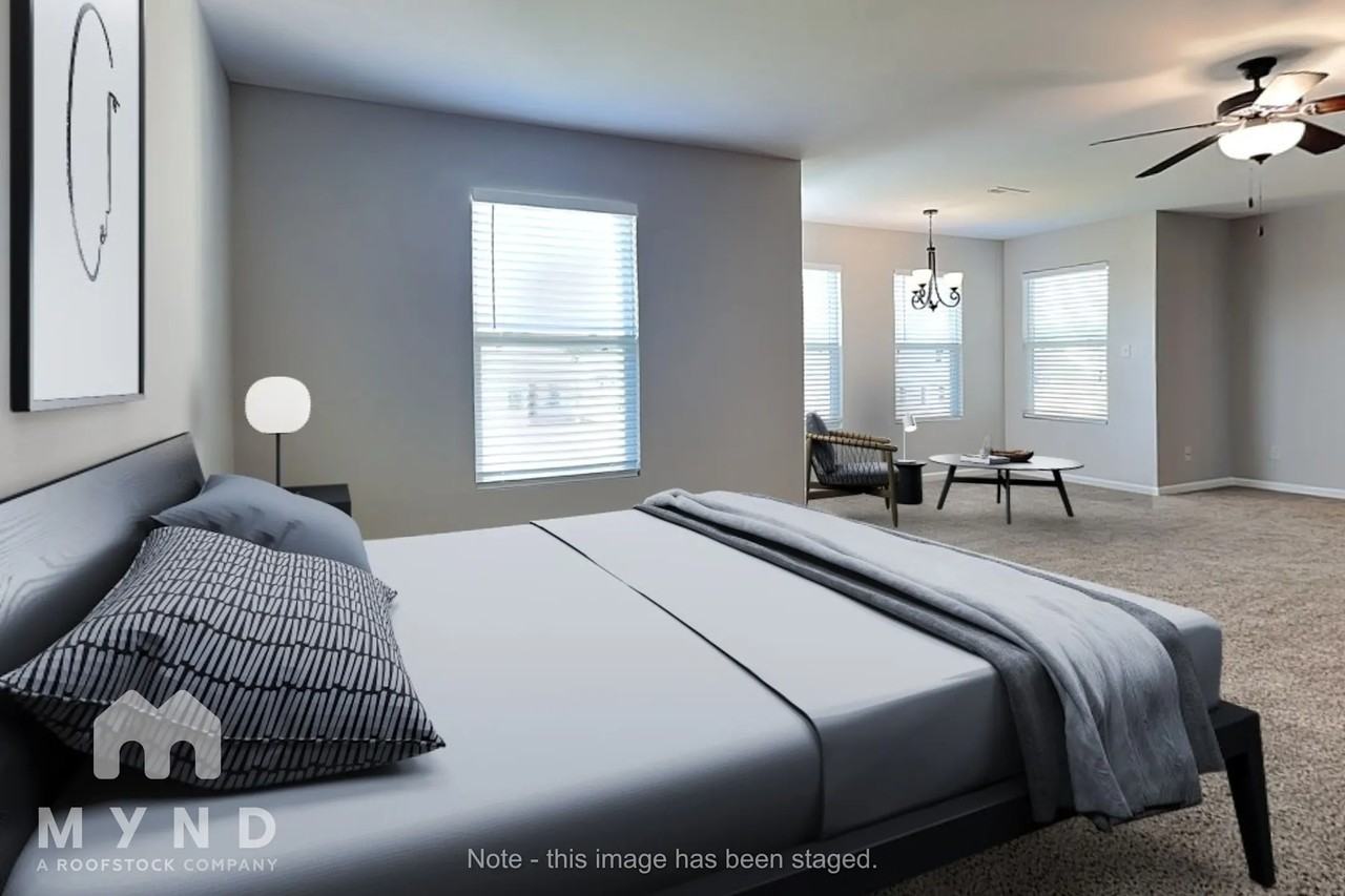 29877 Glenrose Way - Photo 3 of 4