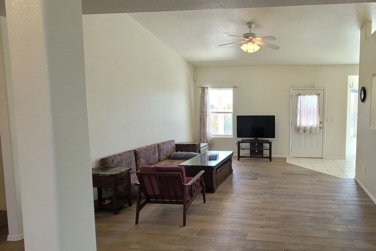 5200 Imperial Dr - Photo 2 of 17