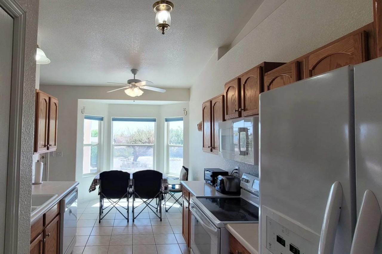 5200 Imperial Dr - Photo 3 of 17