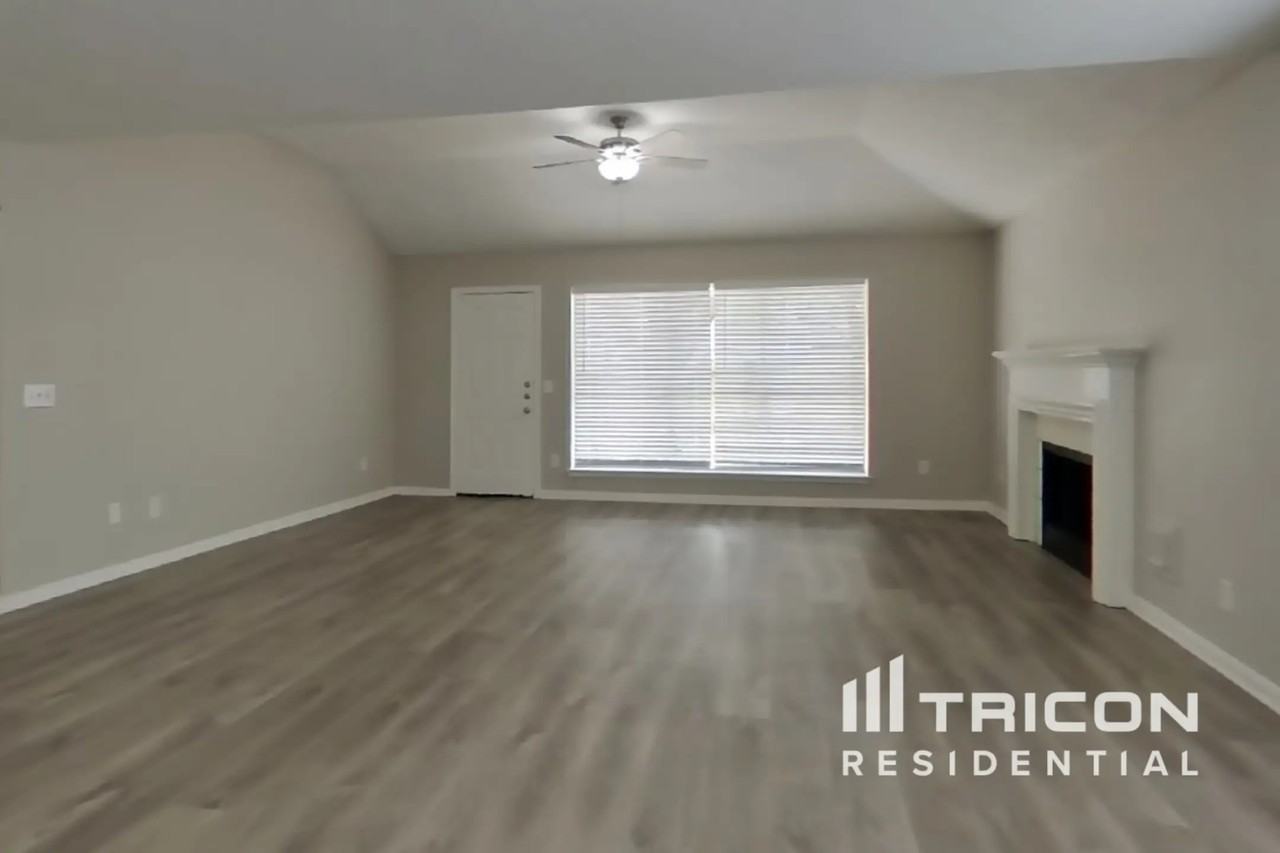 19119 Long Timber Drive Humble TX - Photo 2 of 16