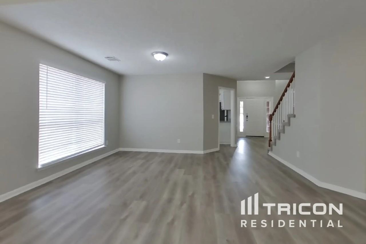 19119 Long Timber Drive Humble TX - Photo 3 of 16