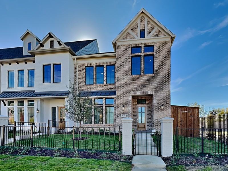 4221 Reeder Ridge Way