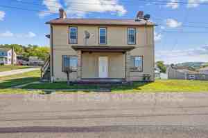 featured image of 16 Eggers Ave