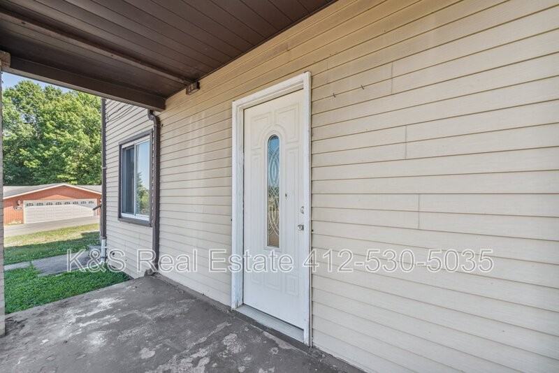 16 Eggers Ave - Photo 2 of 11