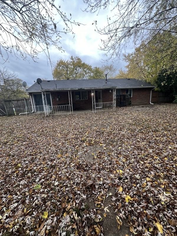 3417 Luewan Dr - Photo 2 of 15