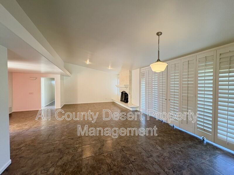 73394 Tamarisk St - Photo 5 of 28