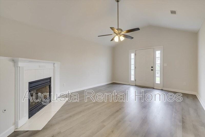 2824 Cranbrook Dr - Photo 7 of 41