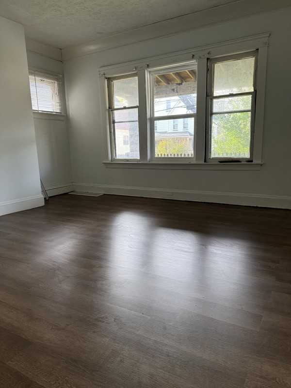 4153 E 126th St - Photo 3 of 8