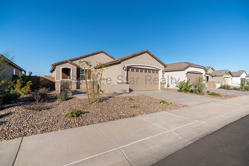 36400 W Mondragone Ln - Photo 3 of 31