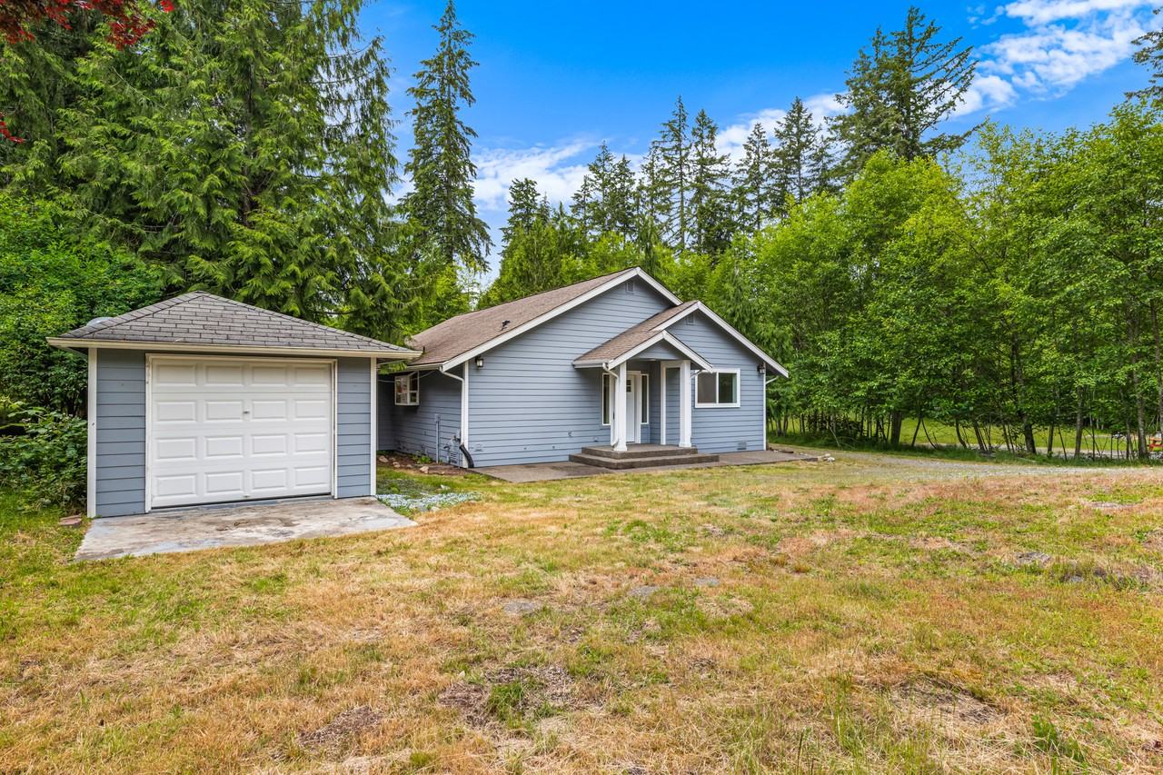 141 E Dunoon Pl - Photo 2 of 36