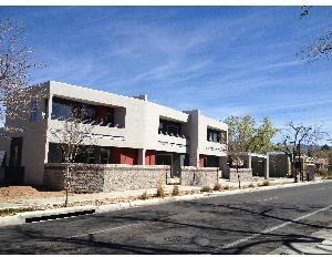 324 Vassar Dr Se - Photo 3 of 24