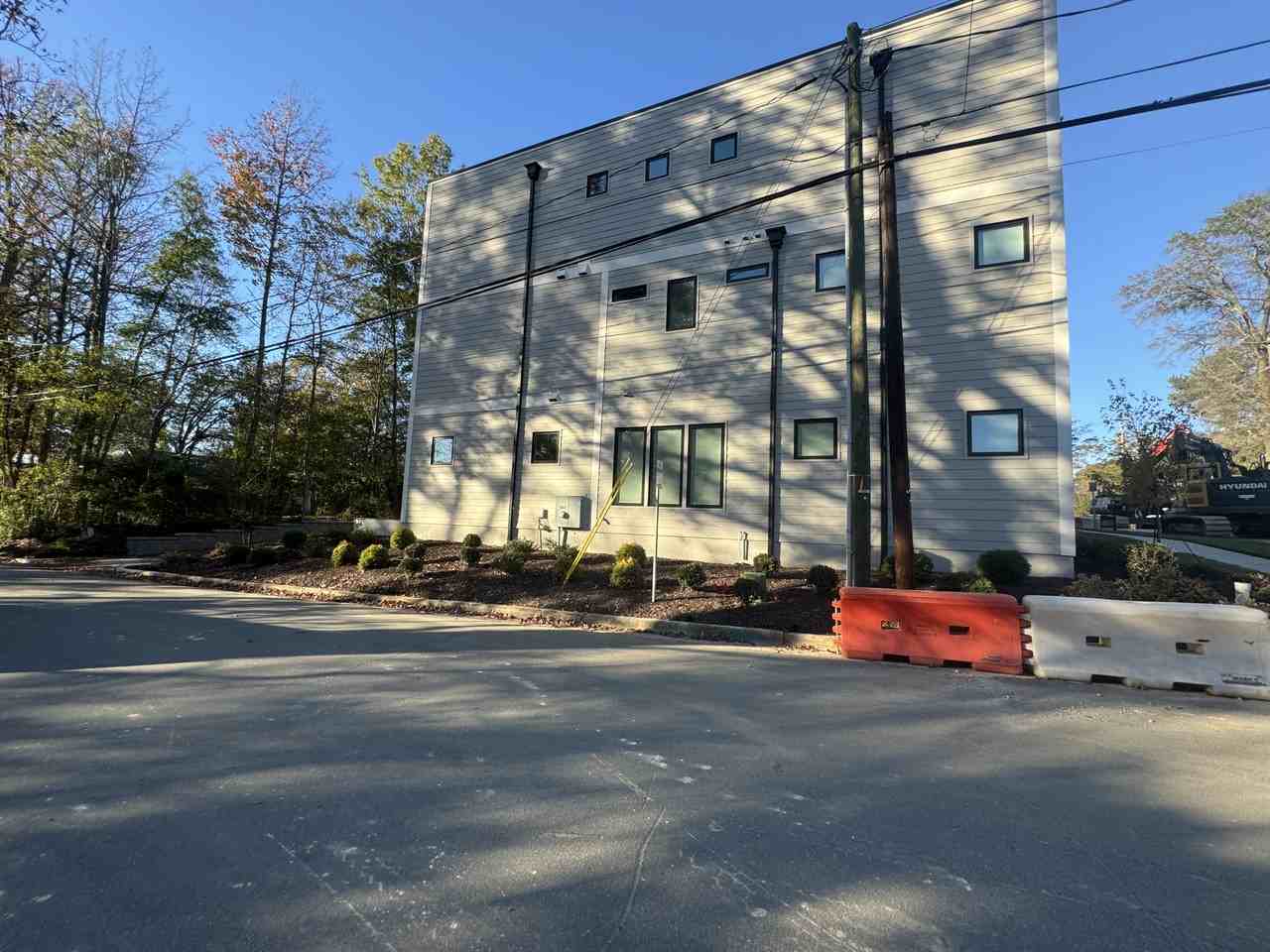 200 Hunter St - Photo 7 of 50