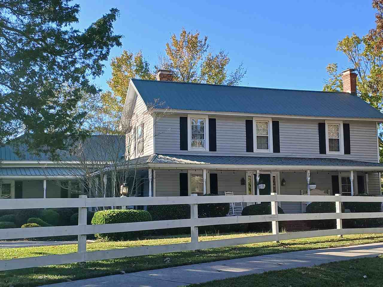 1920 Kelly Rd - Photo 4 of 50