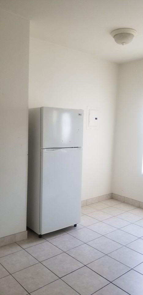 211 White St #2R - Photo 5 of 8