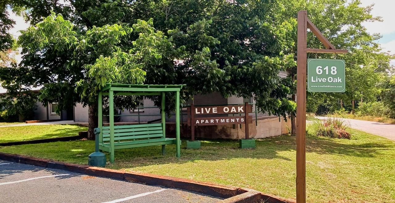Live Oak Apartments - Photo 3 of 8
