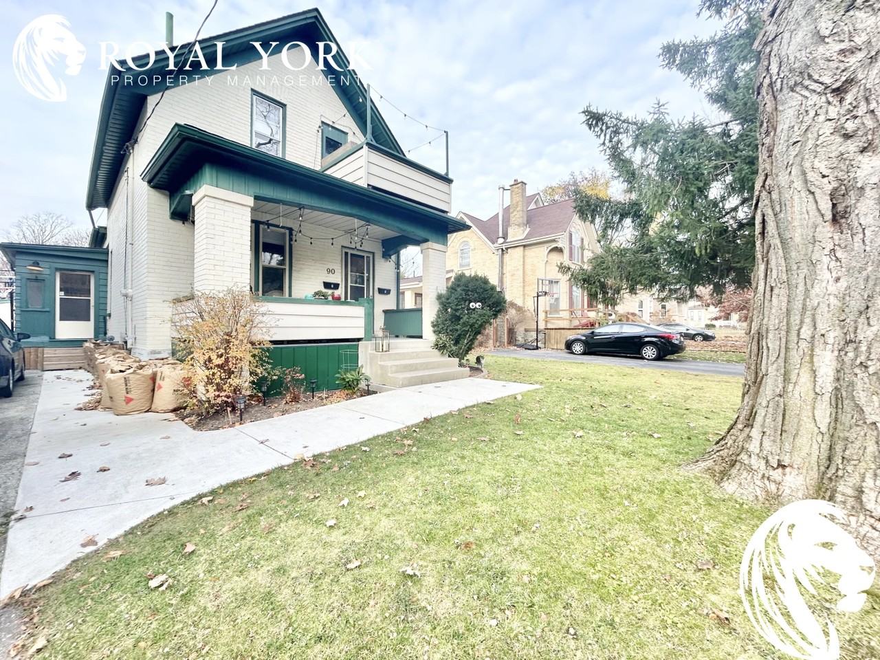 1-90 Louisa Street, Kitchener, Ontario N2H 5M1 - Photo 2 of 14