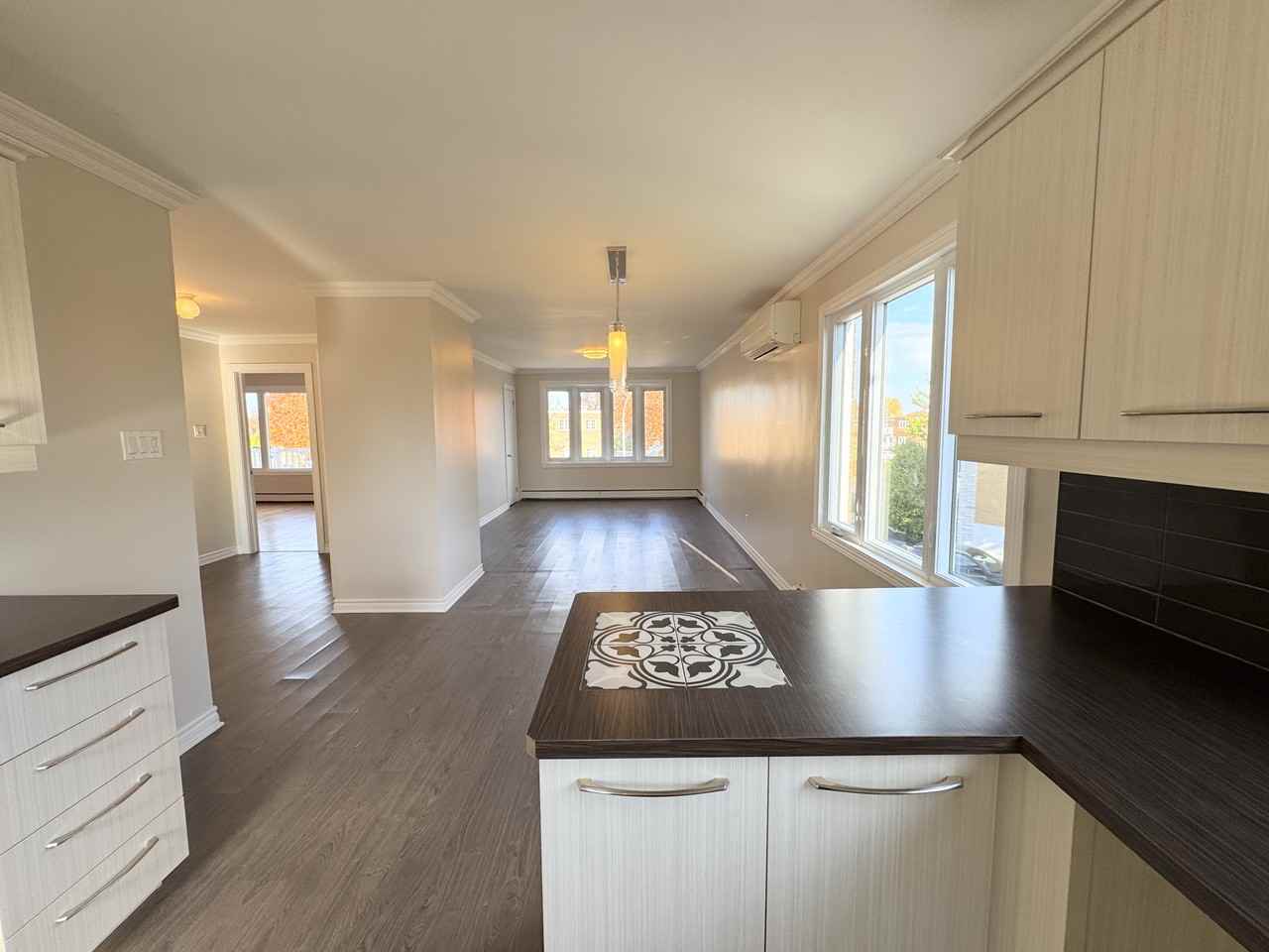 772 Terrasse Decelles - Photo 3 of 21