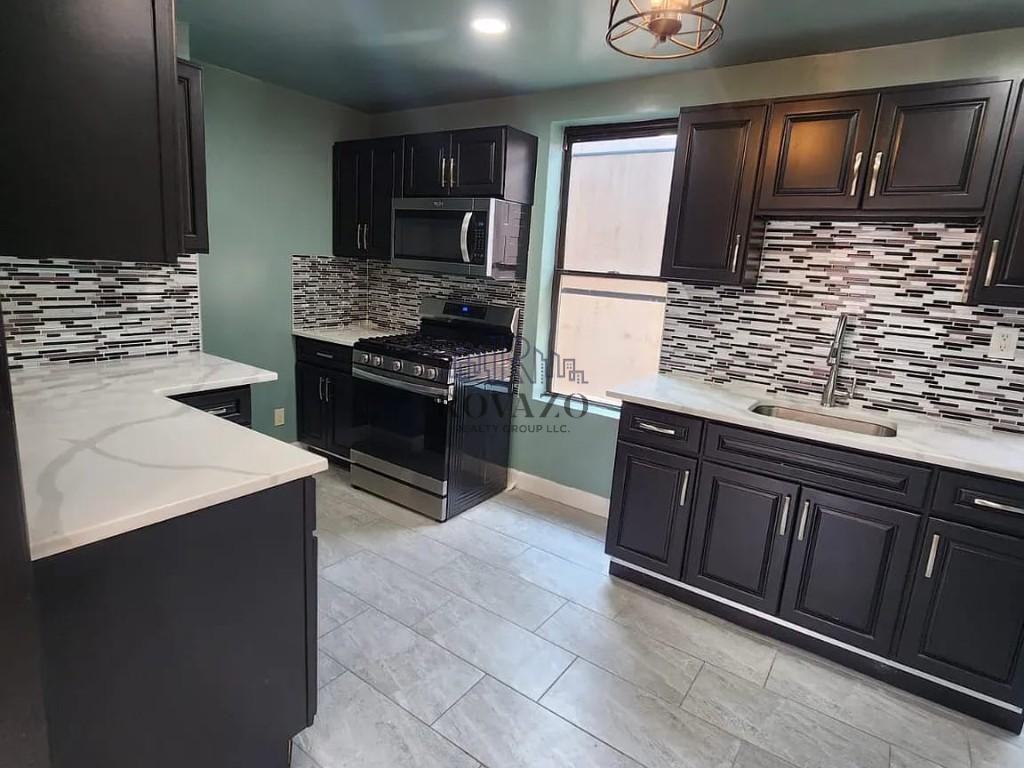 182 Ferry Street #2A - Photo 2 of 11
