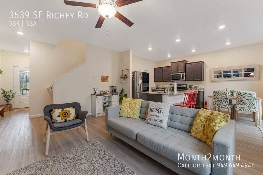 3539 Se Richey Rd - Photo 2 of 25