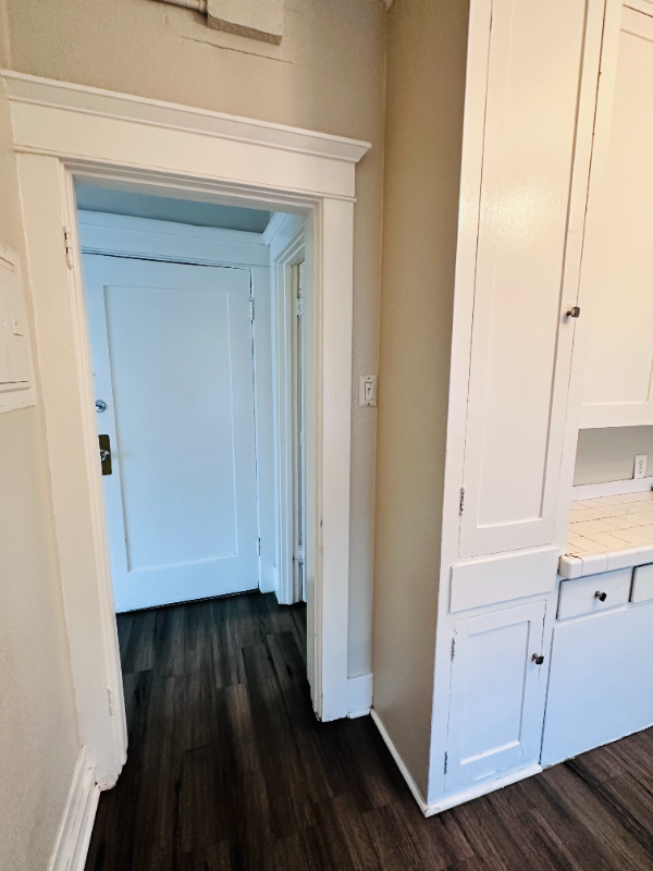 1230 N Loma Vista Dr - Photo 7 of 9