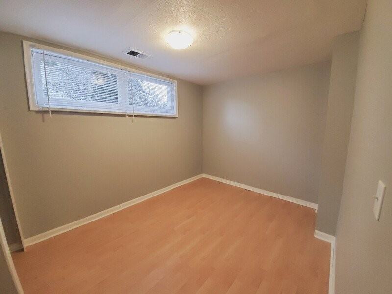 1171 Centennial Crescent - Photo 3 of 7