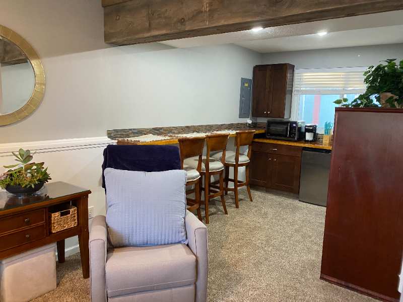 525 Winona Ave Nw - Photo 3 of 11