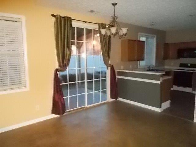 311 Windcroft Cir NW - Photo 2 of 12
