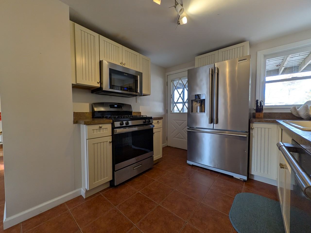 22 Huckleberry Trl - Photo 2 of 28