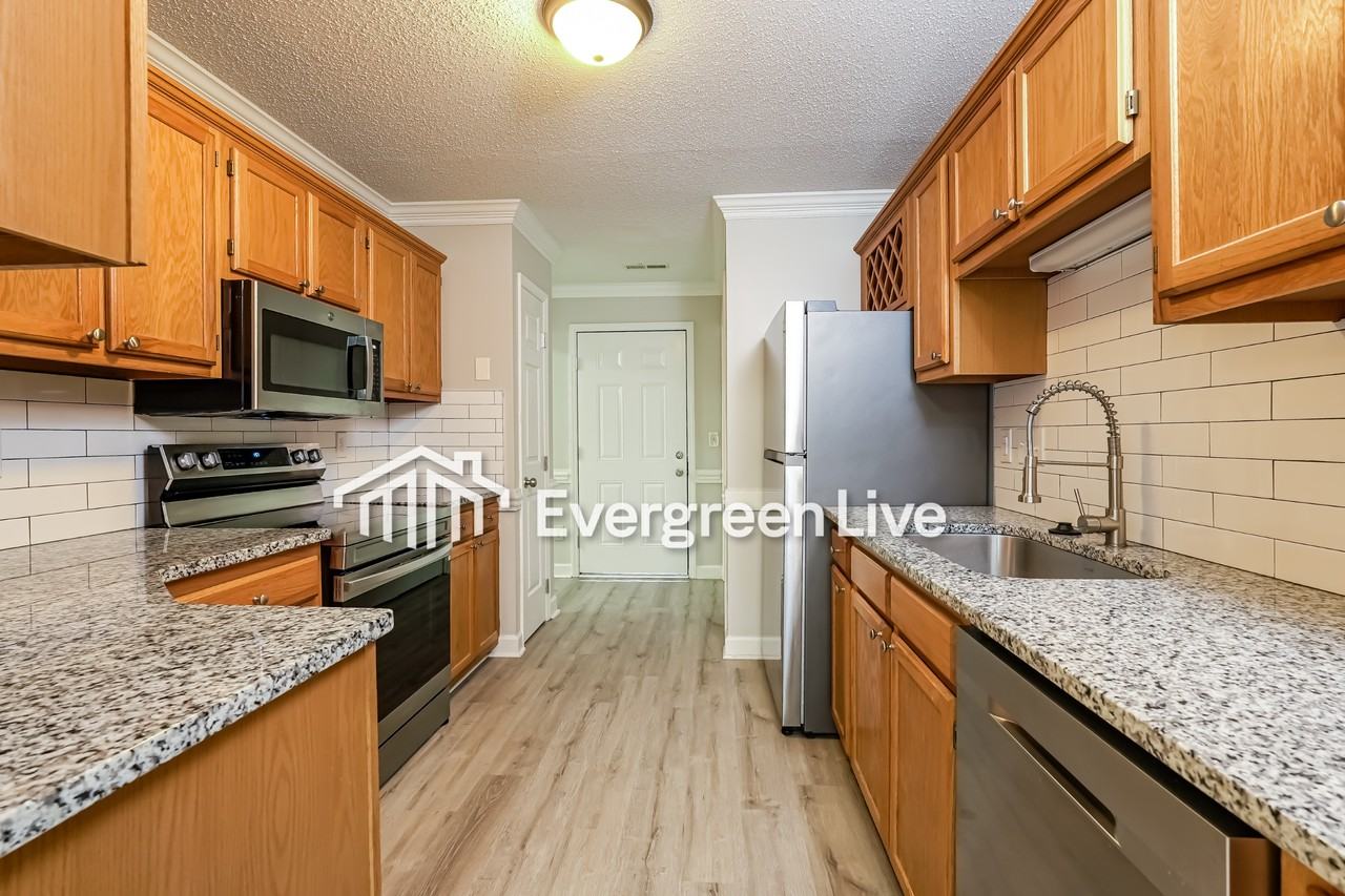 14 Cedar Knoll Dr - Photo 3 of 12