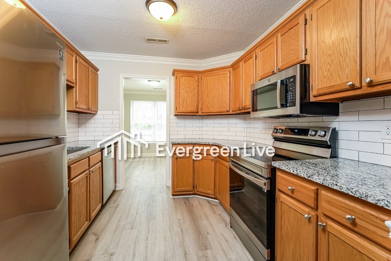 14 Cedar Knoll Dr - Photo 2 of 12