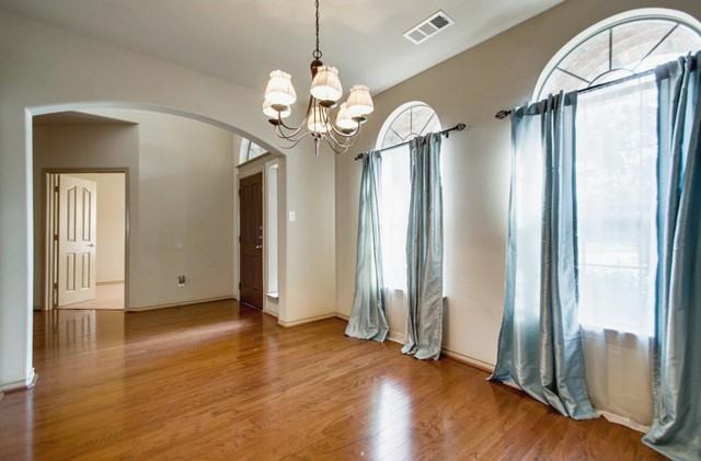 12701 Creamello Ave - Photo 3 of 12