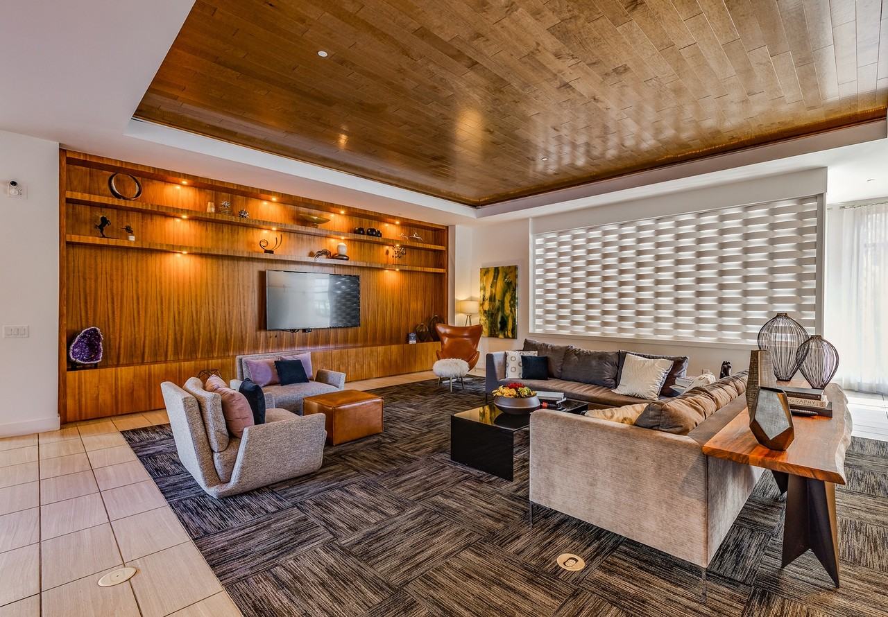 Nine12 Gateway Apartments - Photo 4 of 35